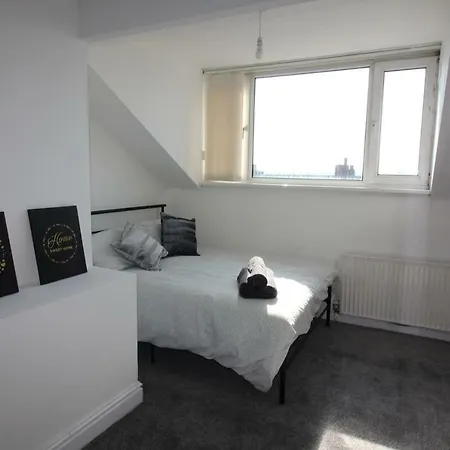 Apartment Lovely 2 Bed House With Office Space Leeds